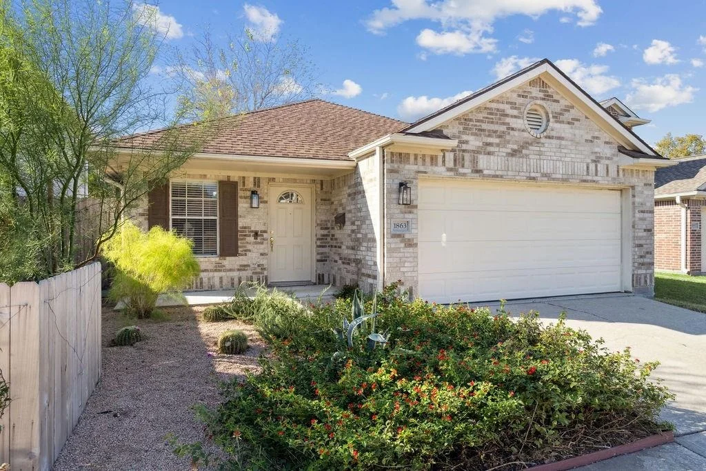 Photo of 1863 Creek Drive