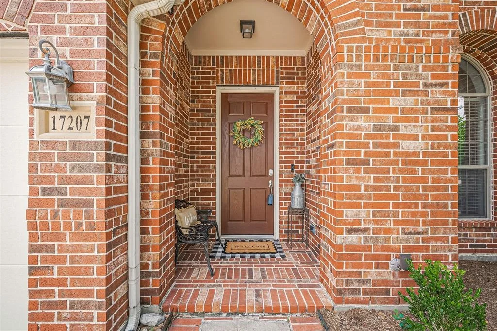 Photo of 17207 Red Oak Bend Drive