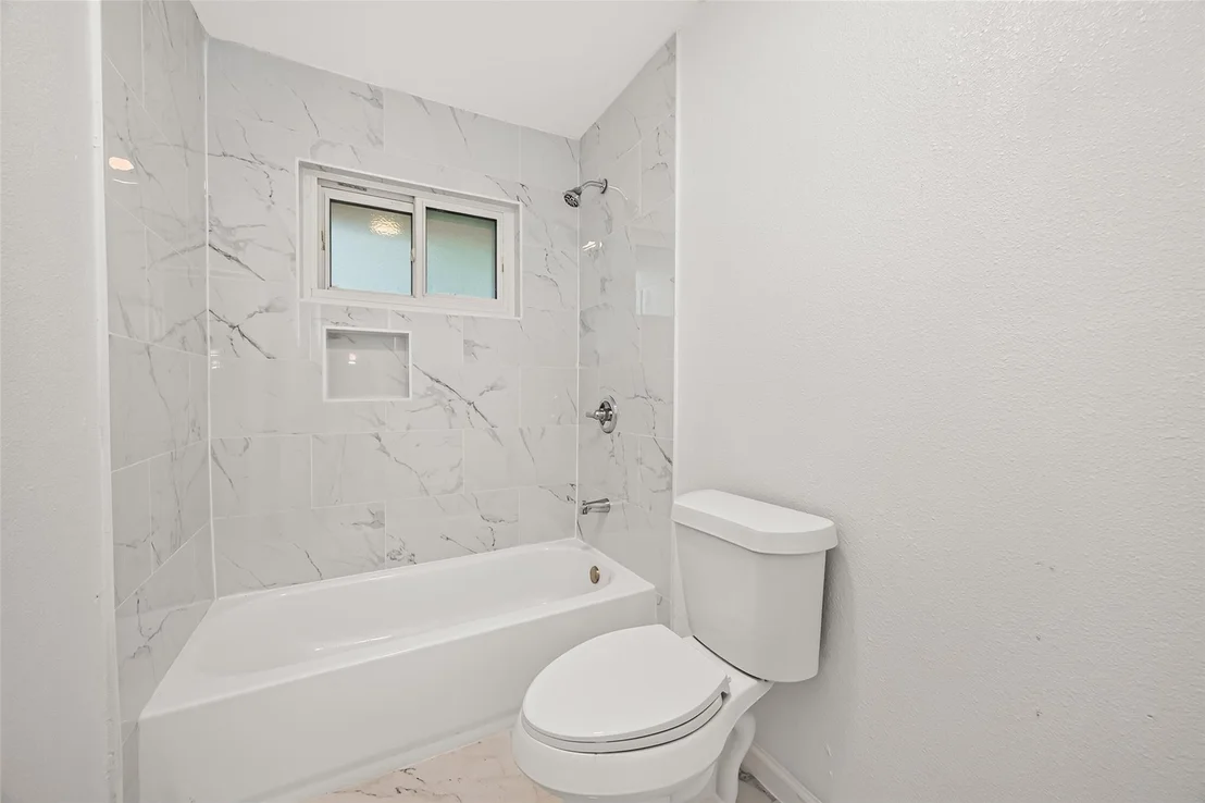 Photo of 215 Crest Hill Drive