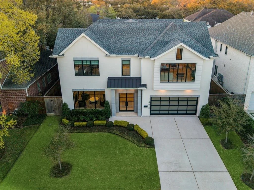 Photo of 4618 Devon Street