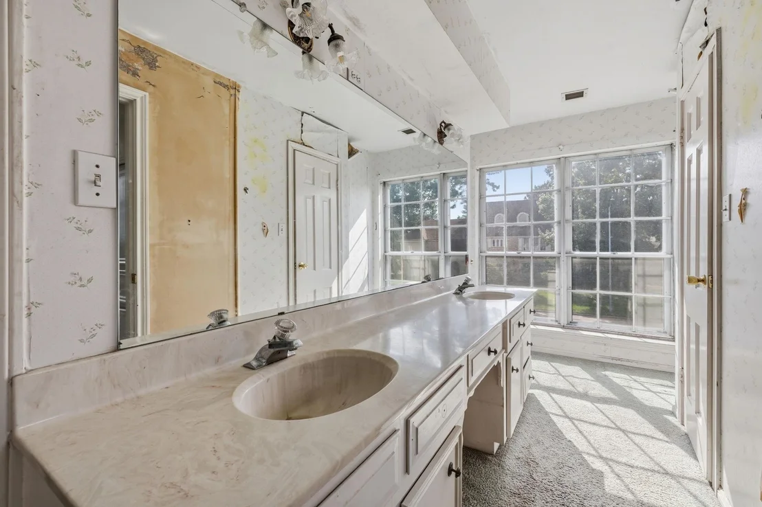 Photo of 1802 Hamlin Valley Drive
