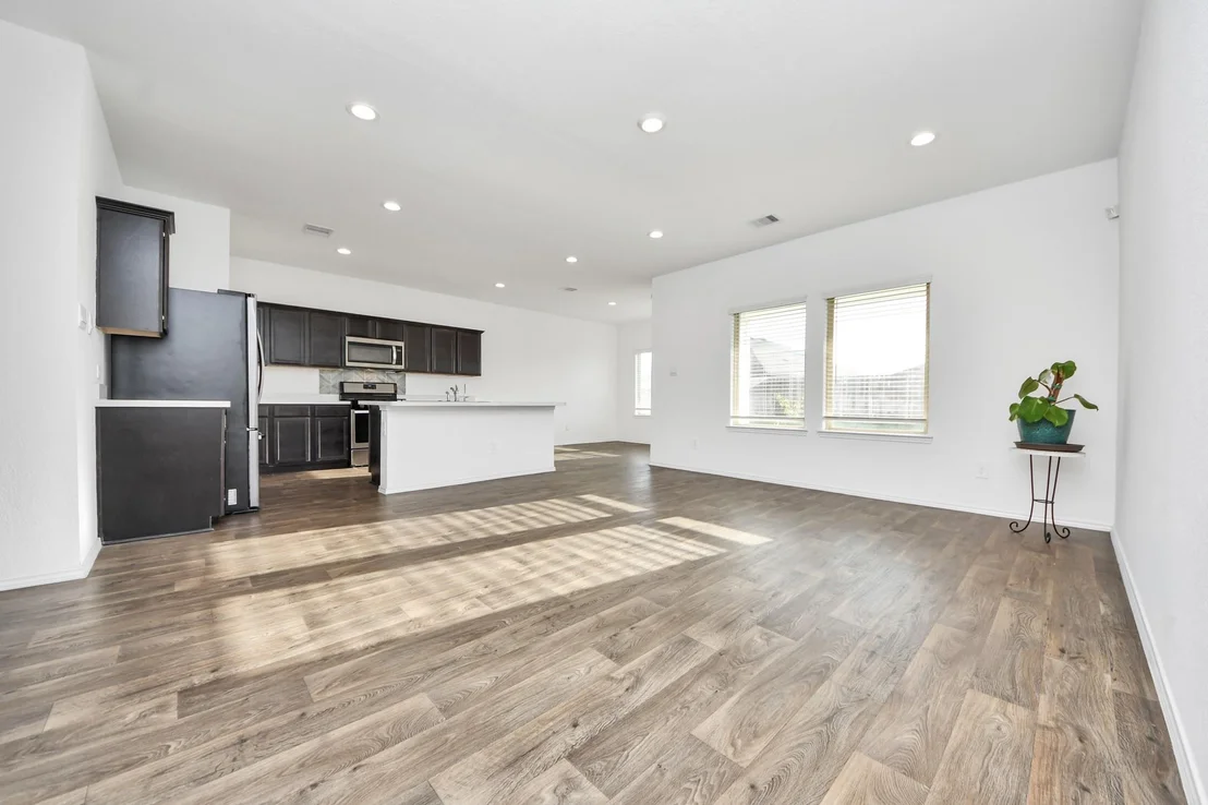 Photo of 5122 Hedgerose Lane