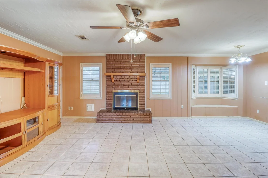 Photo of 534 Belwin Drive