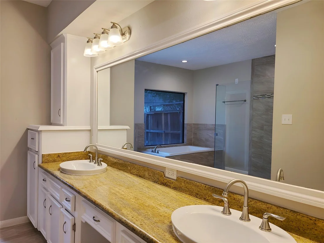 Photo of 6111 Hampton Way Court