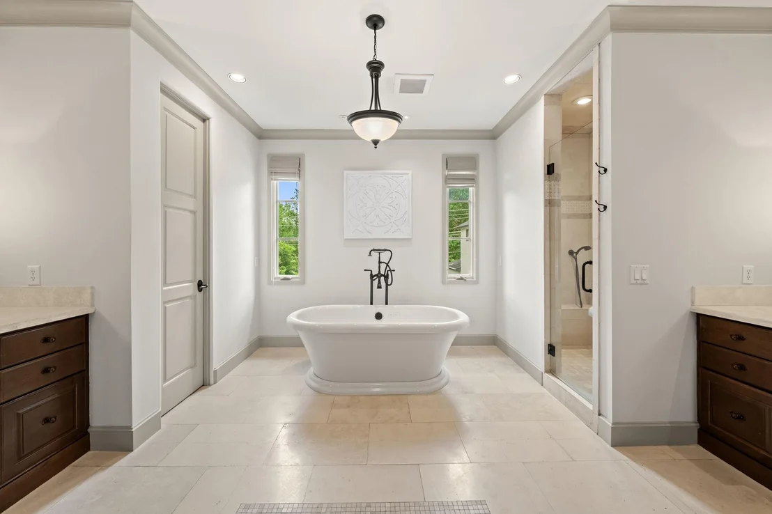 Photo of 1116 Danbury Road