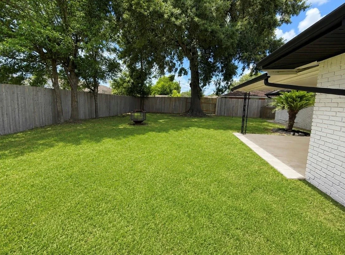 Photo of 1604 Leneva Lane