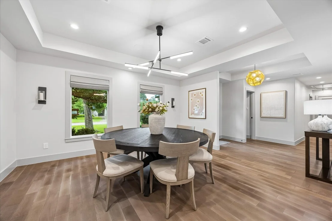Photo of 339 Wycliffe Drive