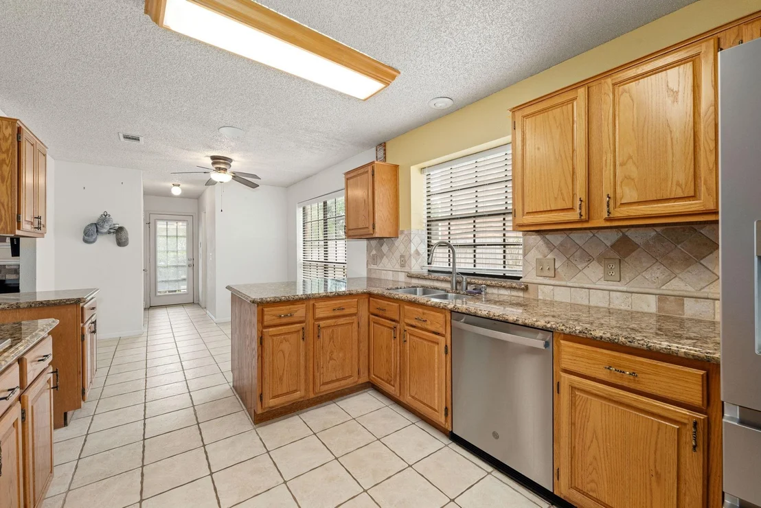 Photo of 23010 Lanham Drive
