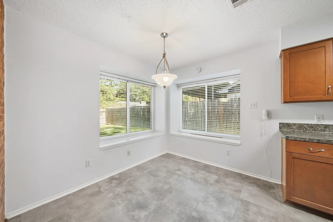 Photo of 9518 Dundalk Street