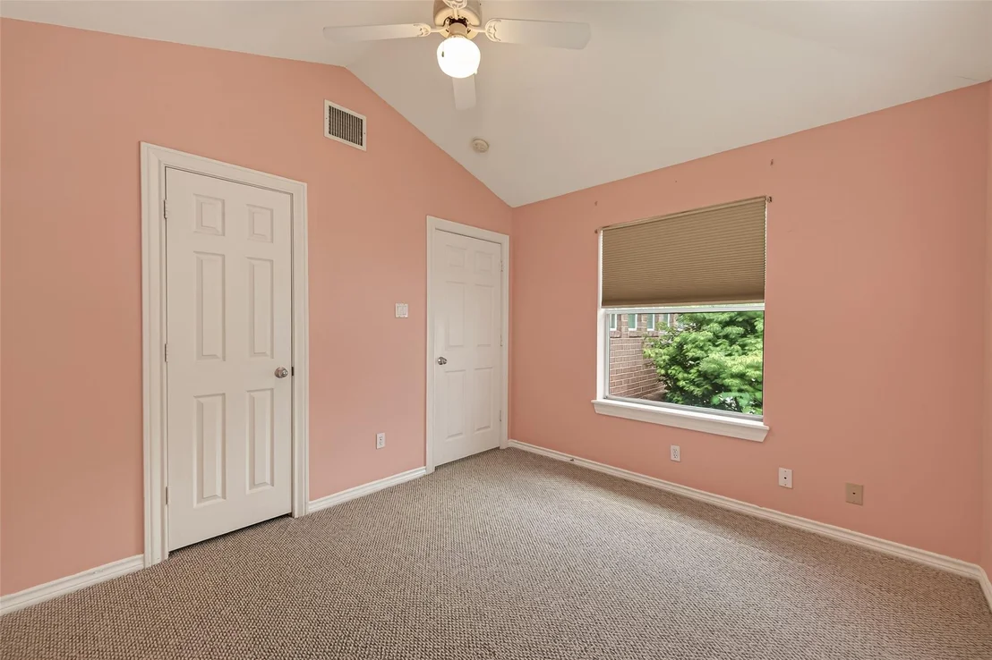 Photo of 5437 Loch Lomond Drive