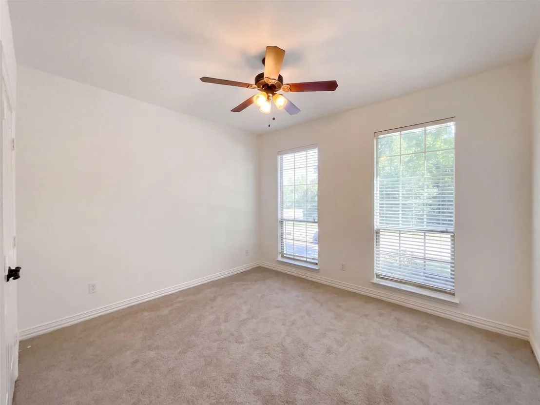 Photo of 312 Overland Trace