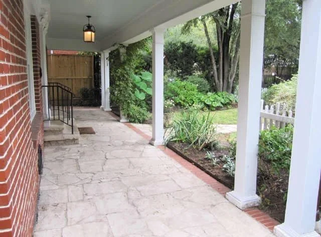 Photo of 1807 Albans Road