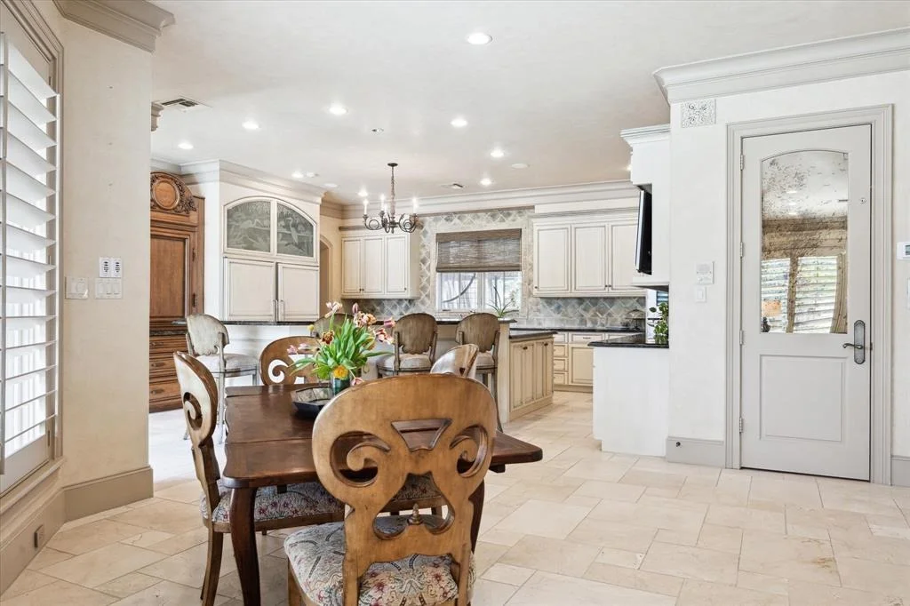 Photo of 3019 Sunset Boulevard