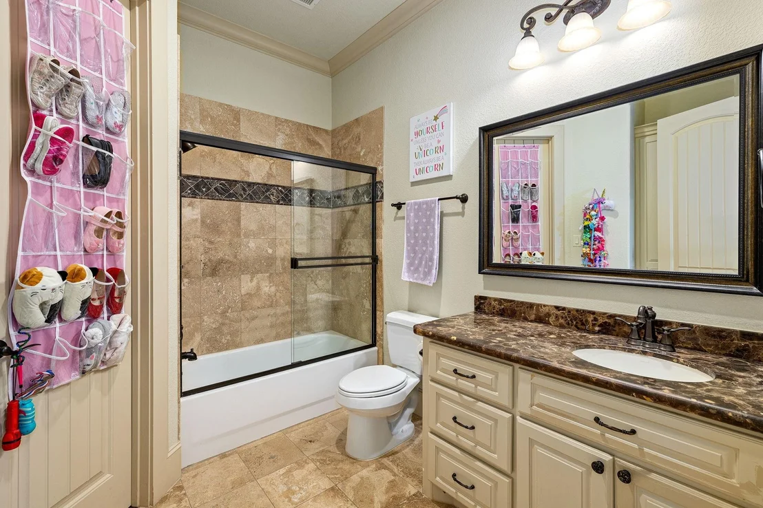 Photo of 23 Oak Cove Lane