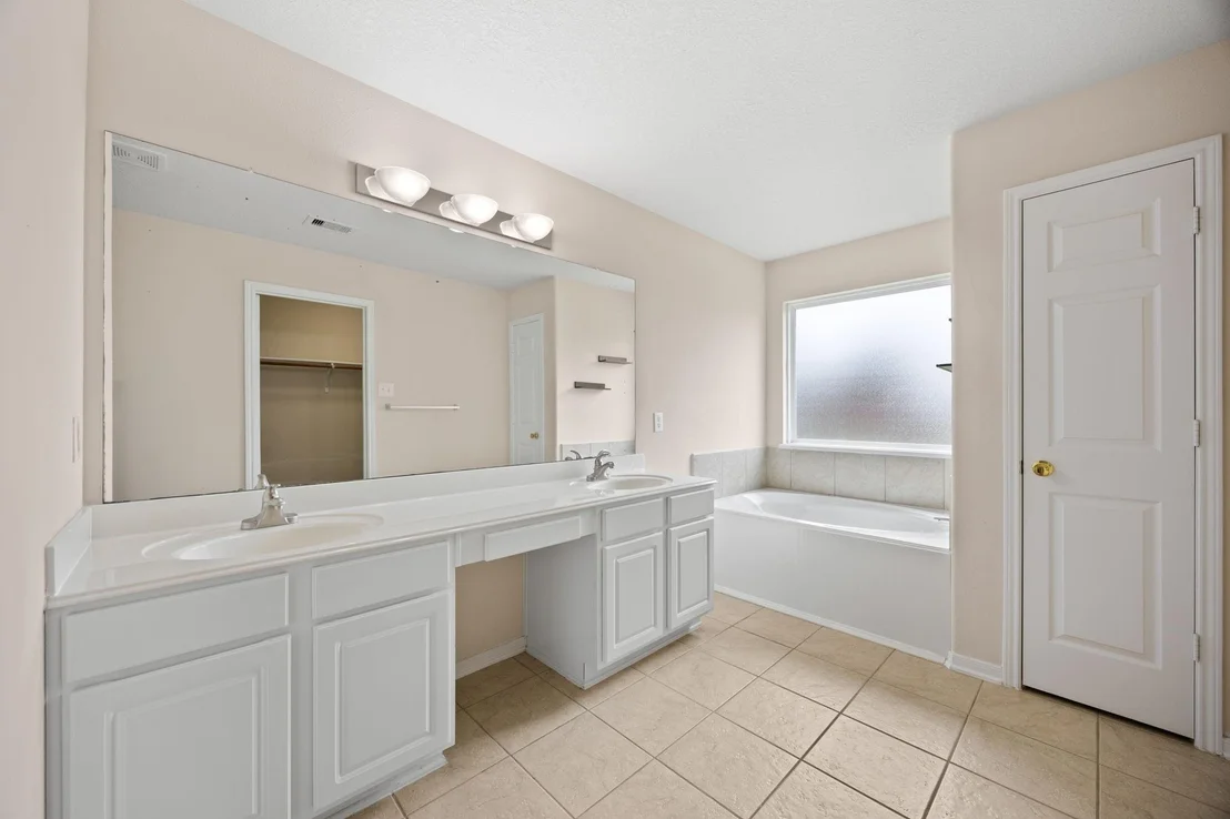 Photo of 14319 W Oblong Circle