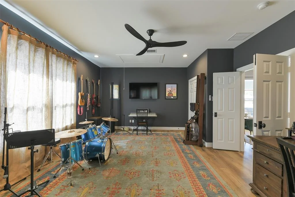 Photo of 18203 Kitzman Road Road