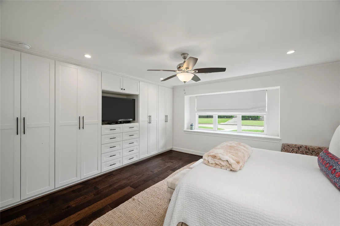 Photo of 14511 Oak Bend Drive