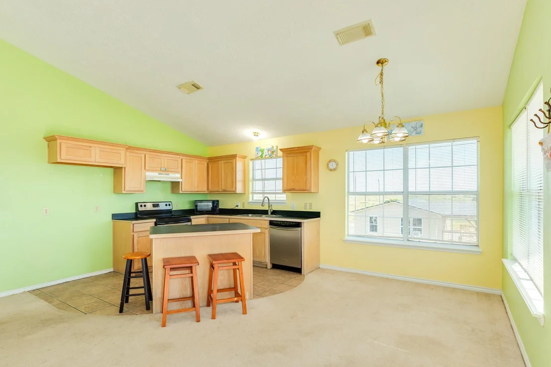 Photo of 118 Lindrose Street
