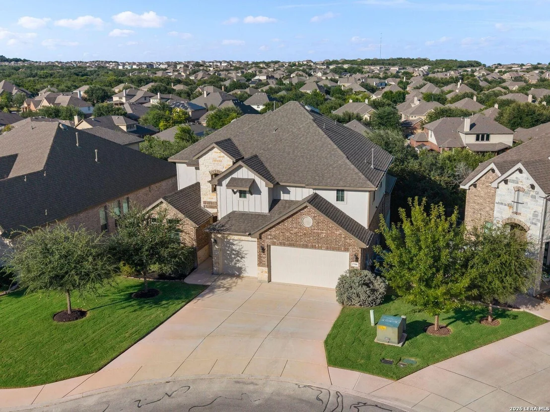 Photo of 27106 Falls Cv