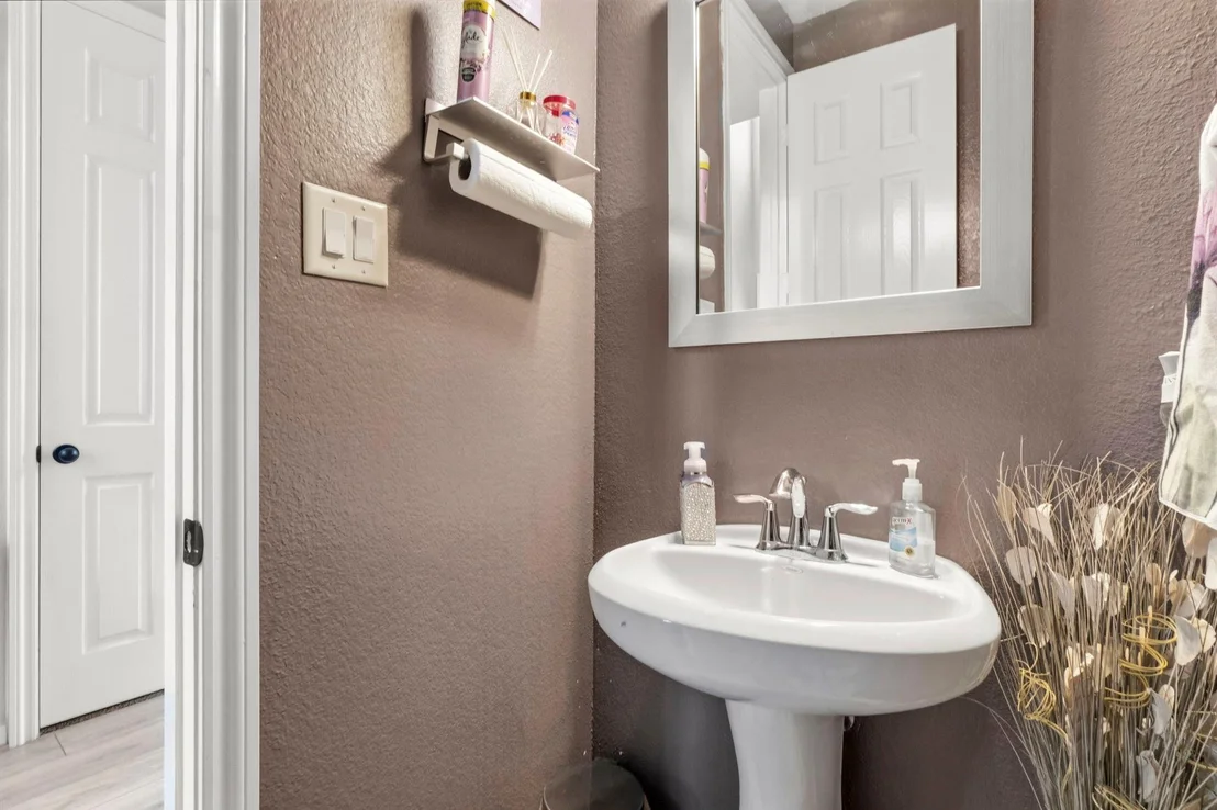 Photo of 30985 Laurel Creek Lane