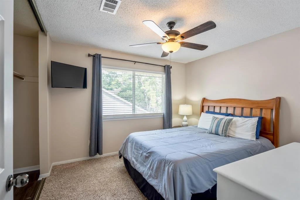 Photo of 6806 Peace River Drive