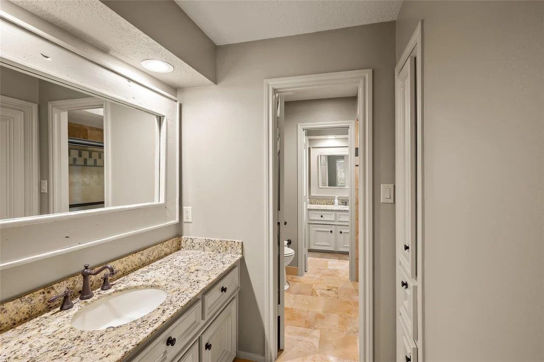 Photo of 610 Rock Cove