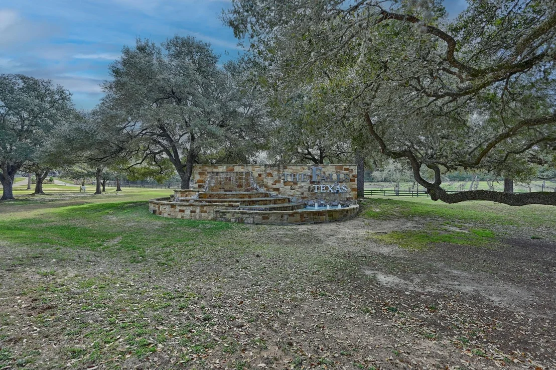 Photo of 111 Oakmont Drive