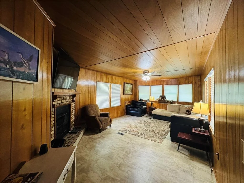 Photo of 193 Apache Drive
