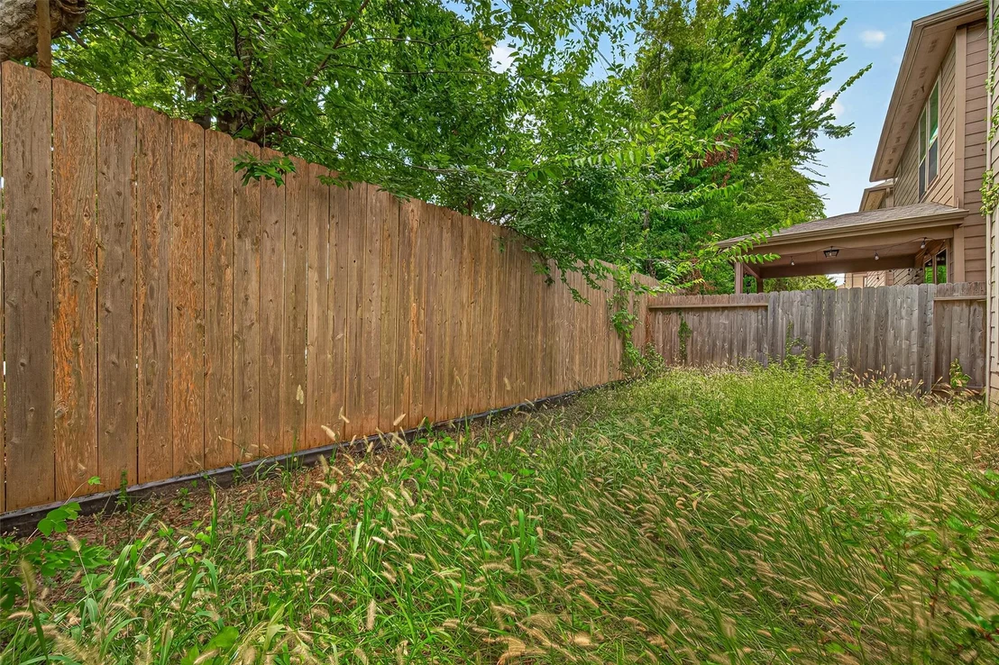 Photo of 8659 Cedardale Park Drive