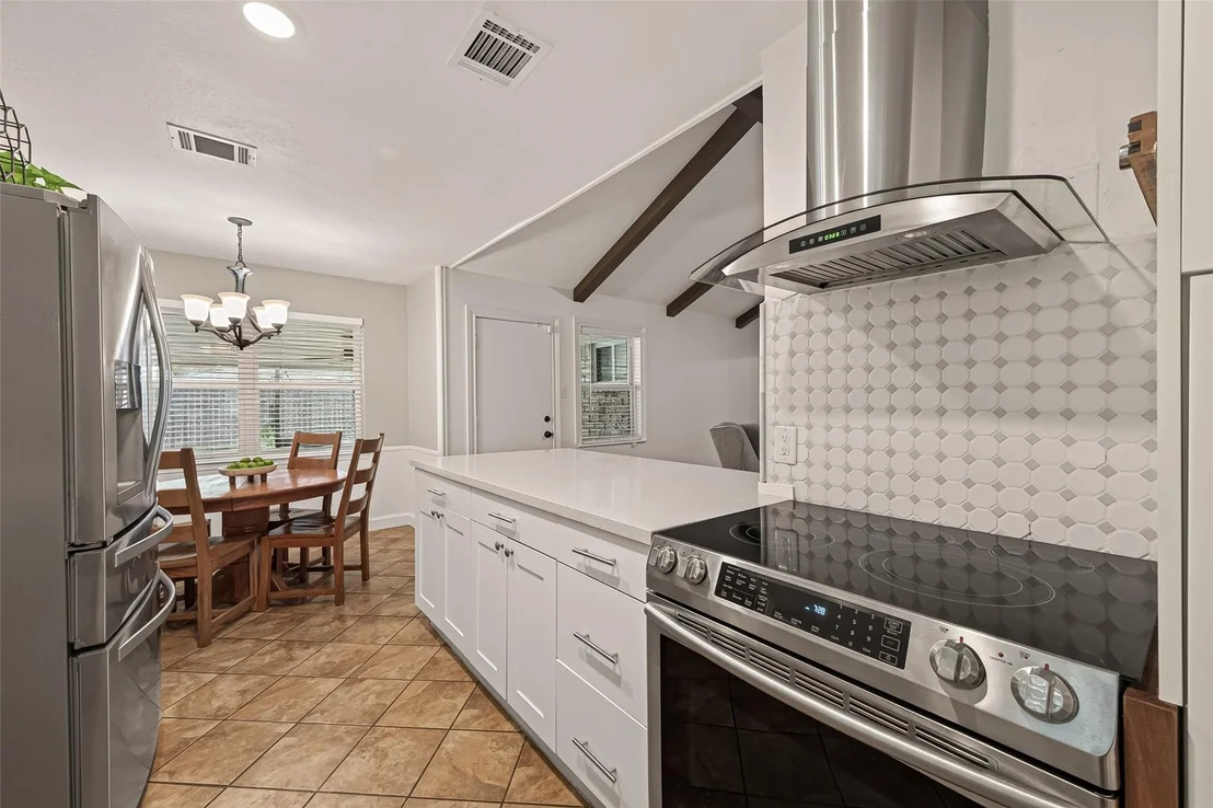 Photo of 9618 Springmont Drive