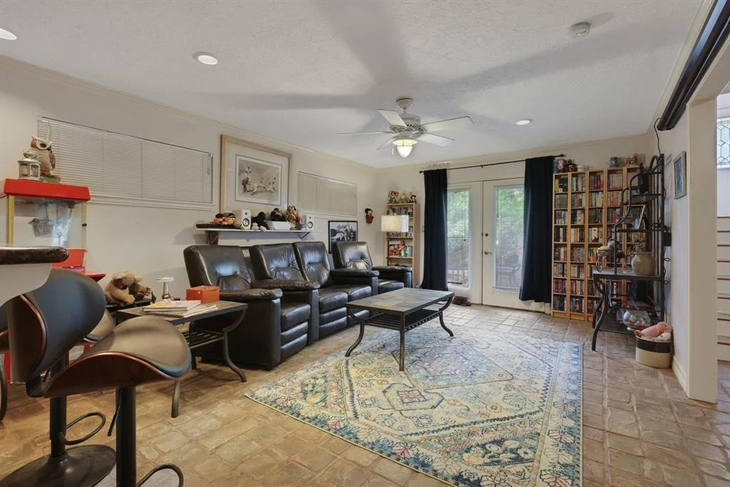 Photo of 81 Edgewater Lane
