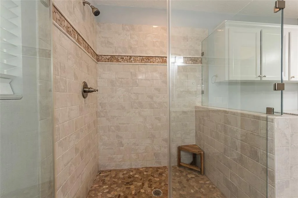 Photo of 1050 Royal Oak Drive