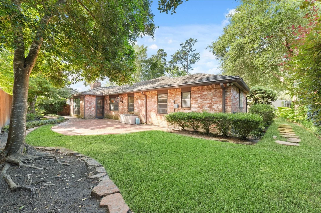 Photo of 5930 Old Lodge Drive