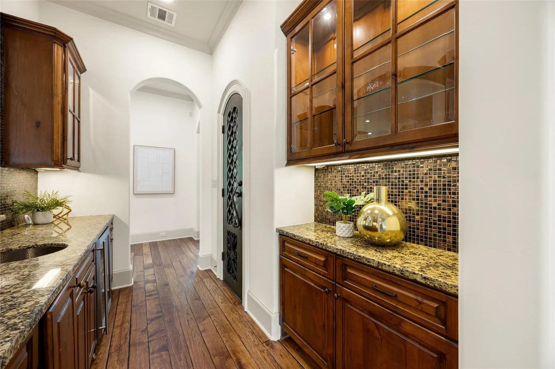 Photo of 735 Timber Hill Drive