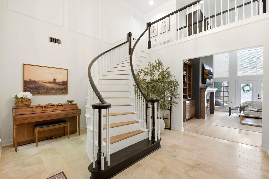 Photo of 1846 Raintree Circle