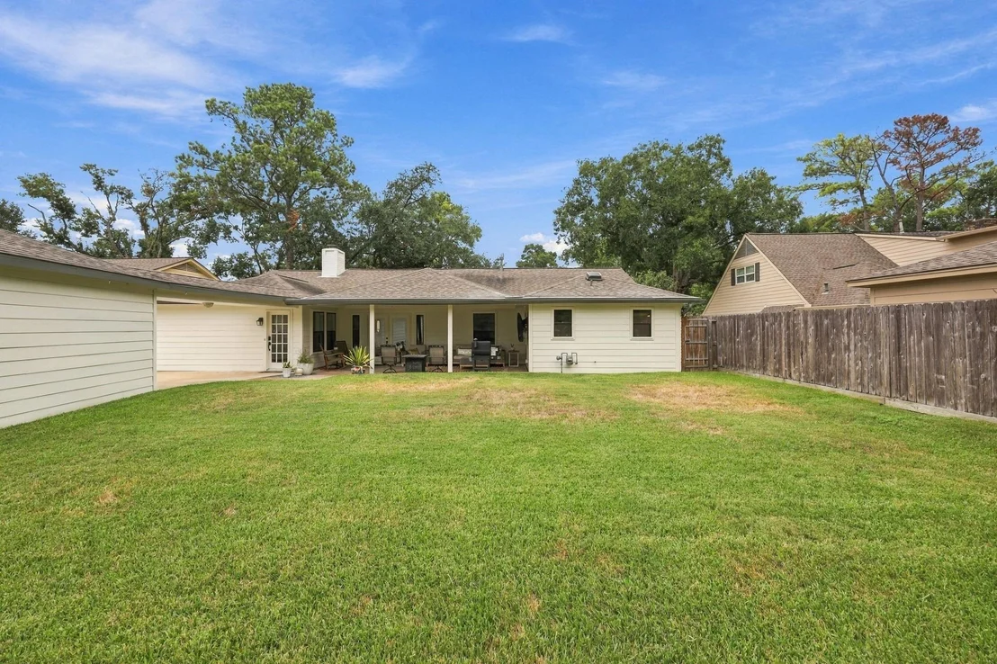 Photo of 11307 Valley Spring Drive