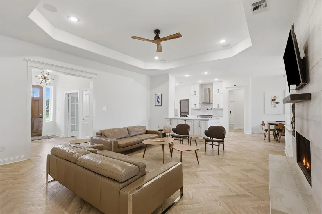 Photo of 8518 Lofty Pines