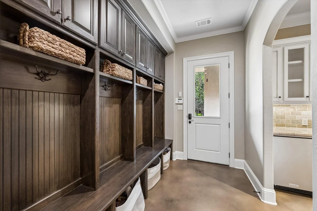 Photo of 28203 Meadow Forest
