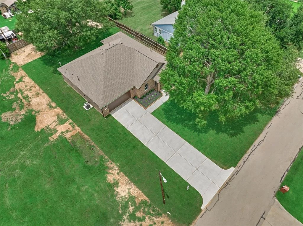 Photo of 10477 Valley Drive N
