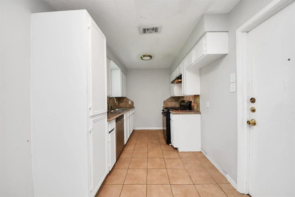 Photo of 12610 Chiswick Road
