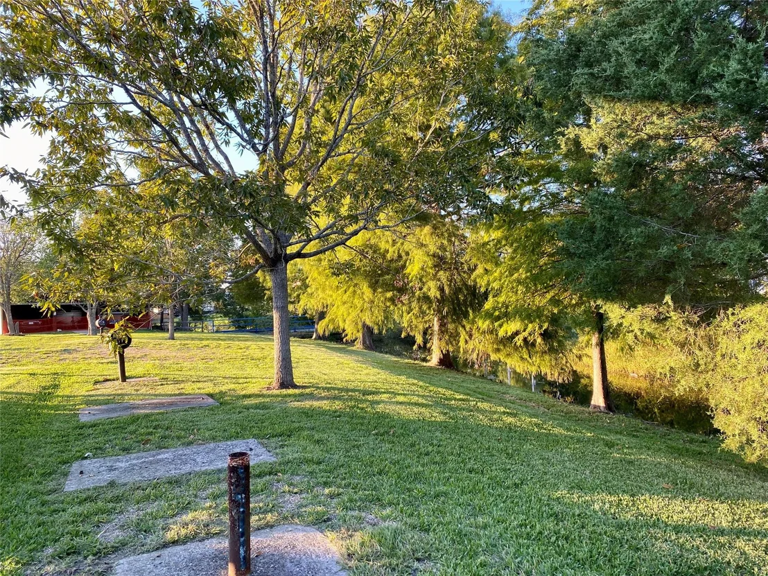 Photo of 2609 Hughes Road