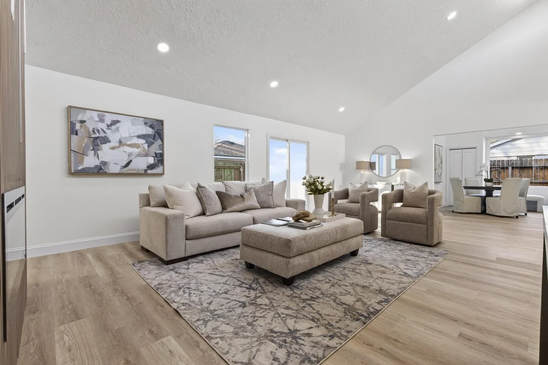 Photo of 6207 Rollingbrook Drive