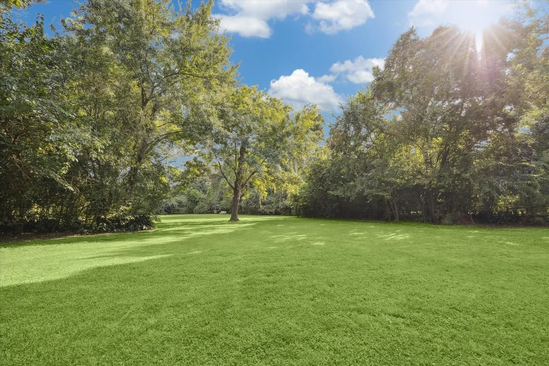 Photo of 9253 Elizabeth Road