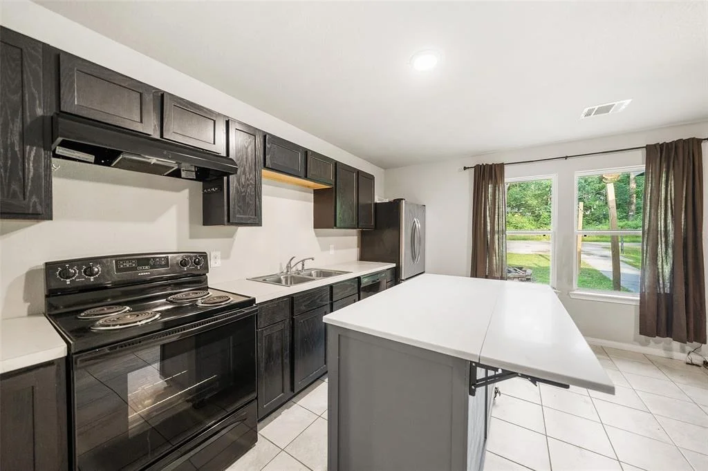 Photo of 15229 Travis Lane