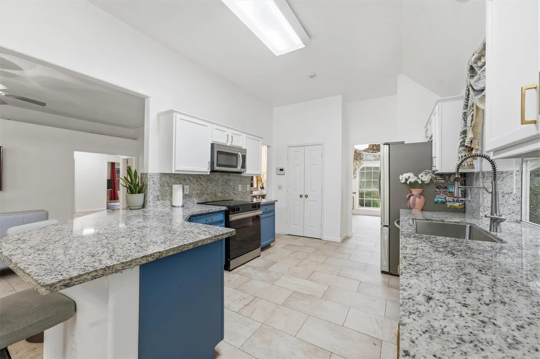 Photo of 20007 Powerscourt Drive