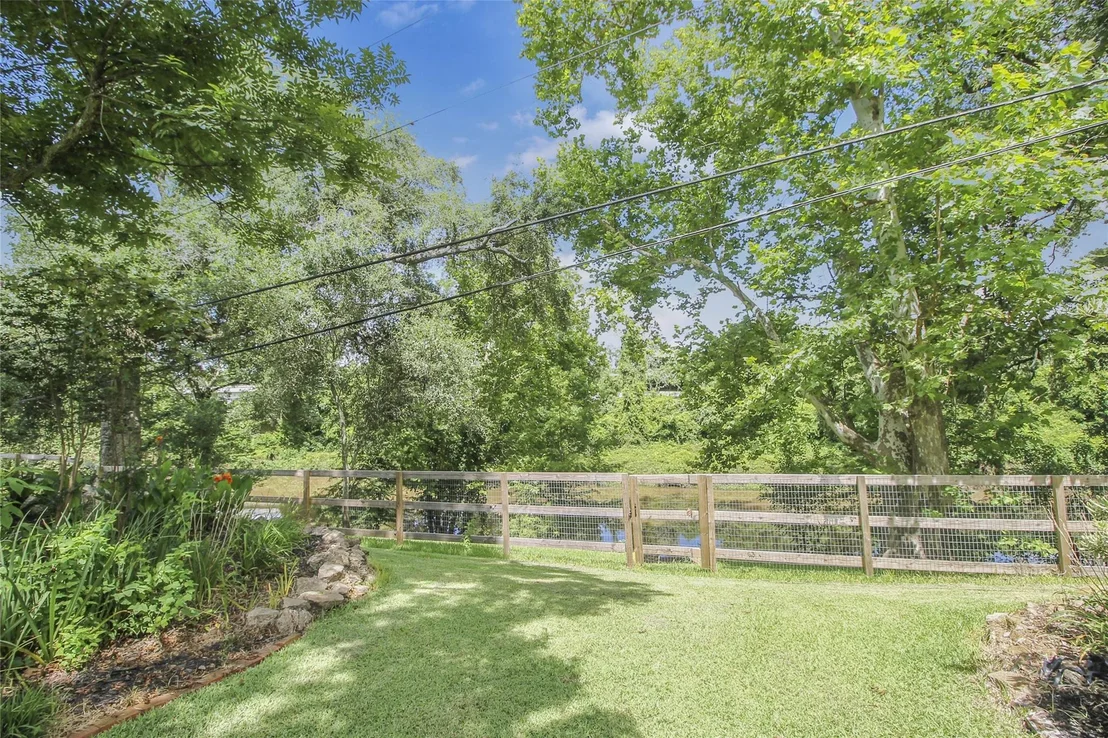Photo of 536 Oak Drive