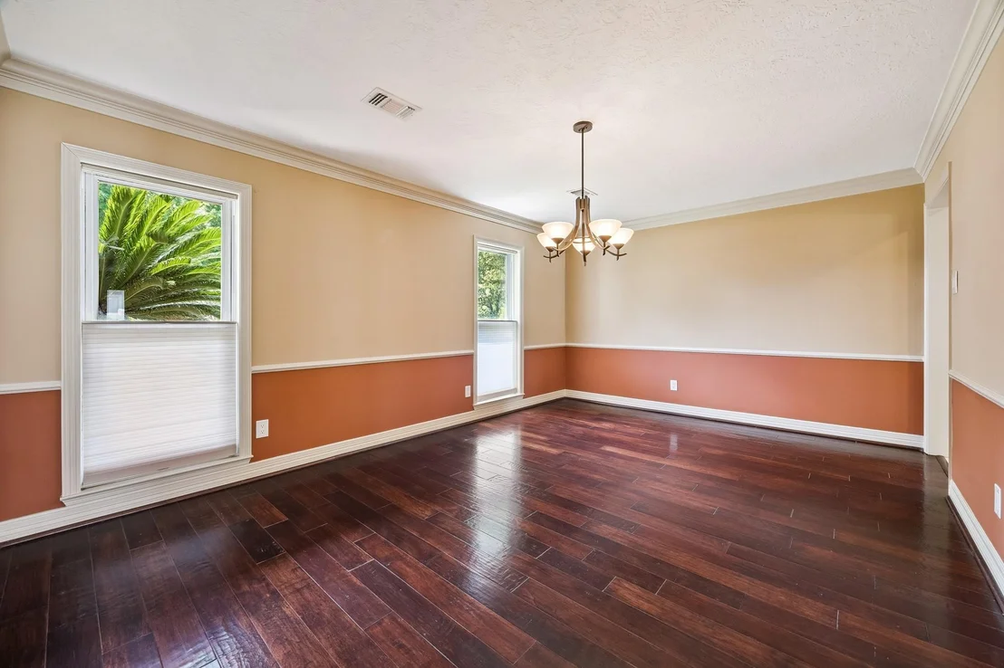 Photo of 7726 Meadowvale Drive