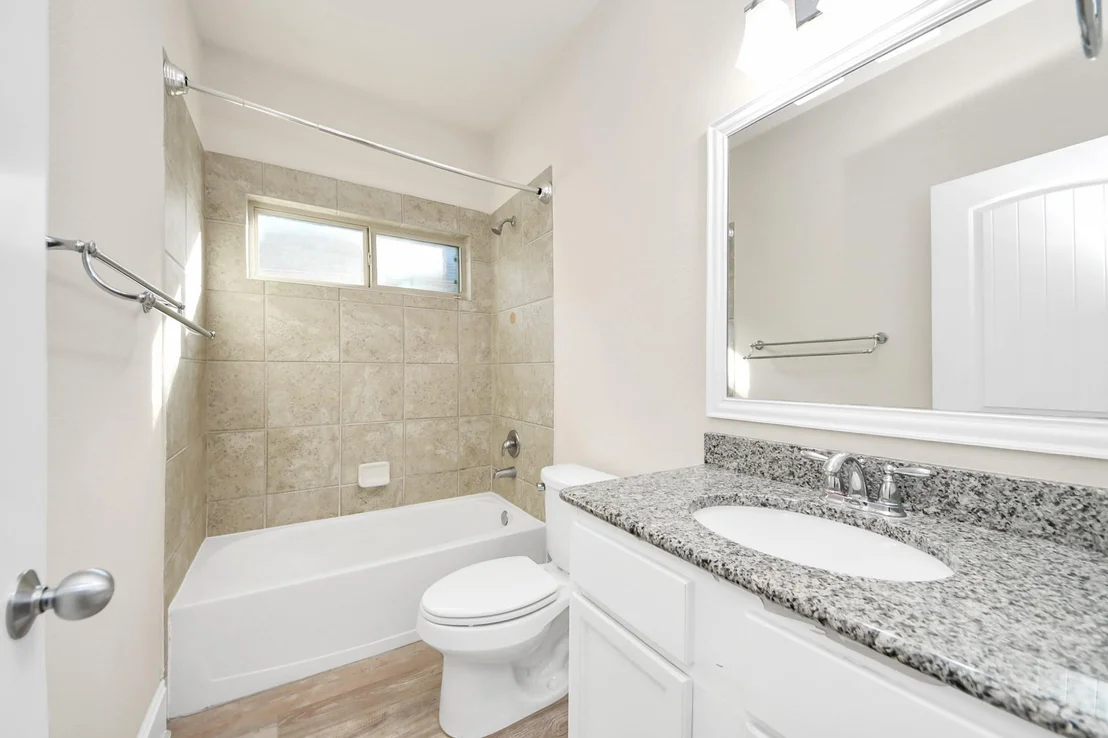 Photo of 143 W Wading Pond Circle