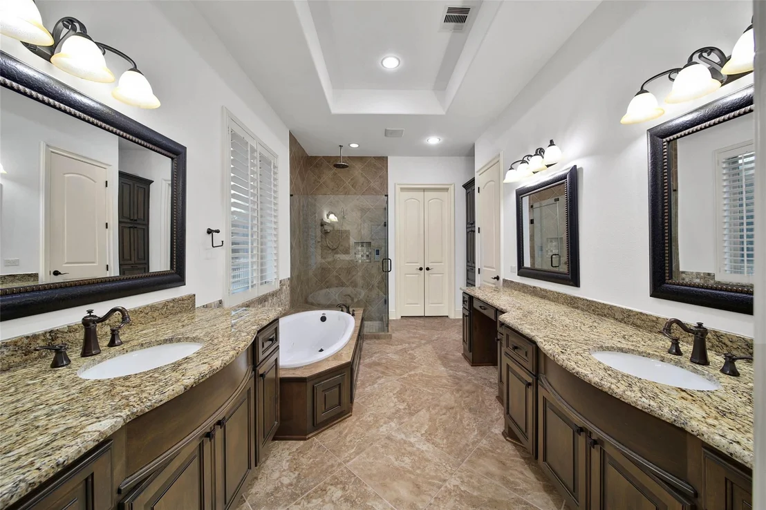 Photo of 5202 Creekland Circle