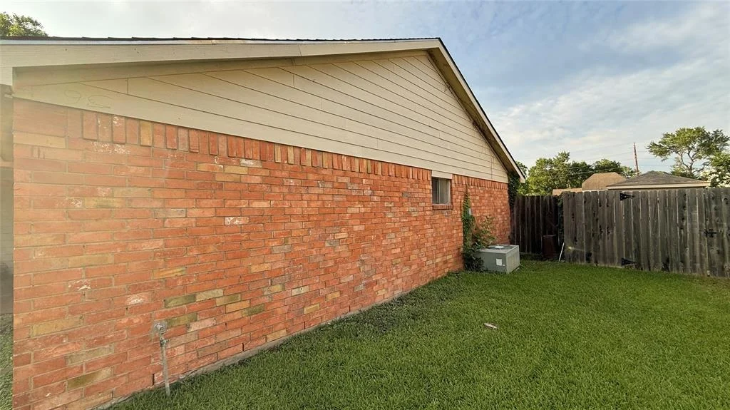 Photo of 1830 Lansdowne Drive